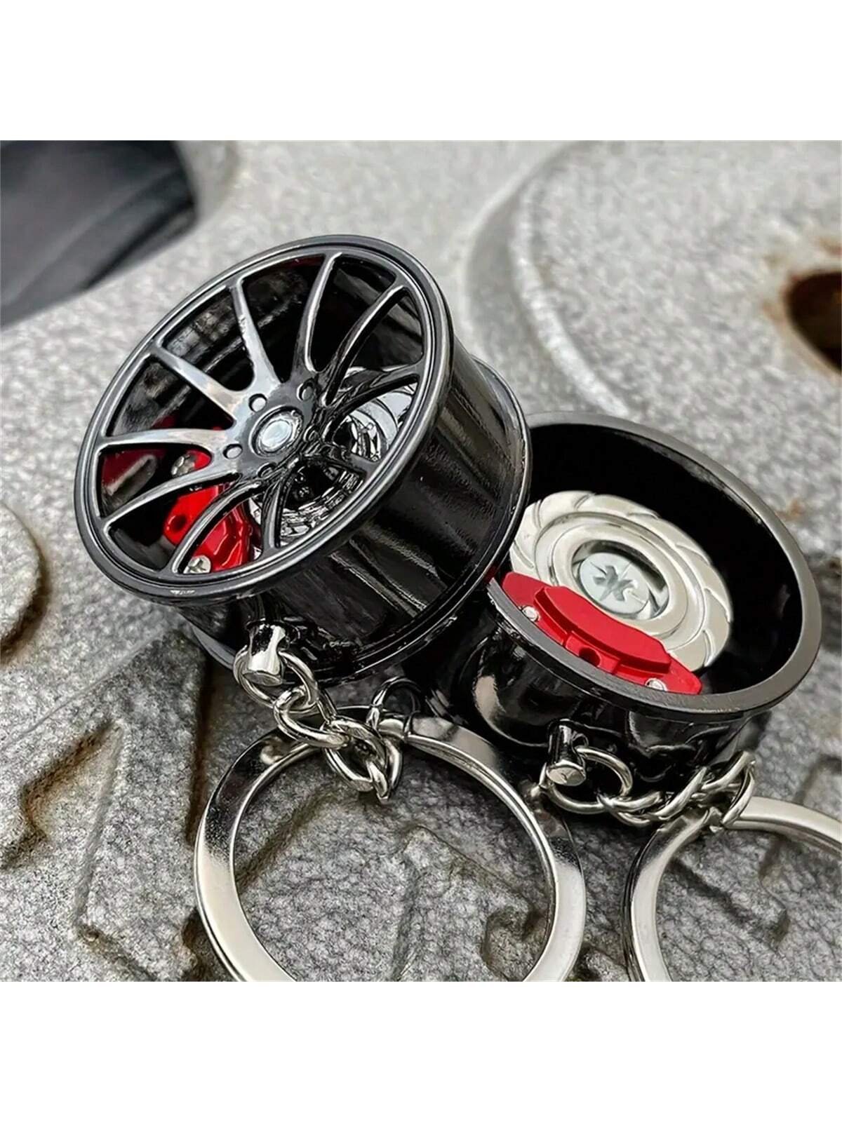 1Pc Rotating Rim Car Keychain Pendant
